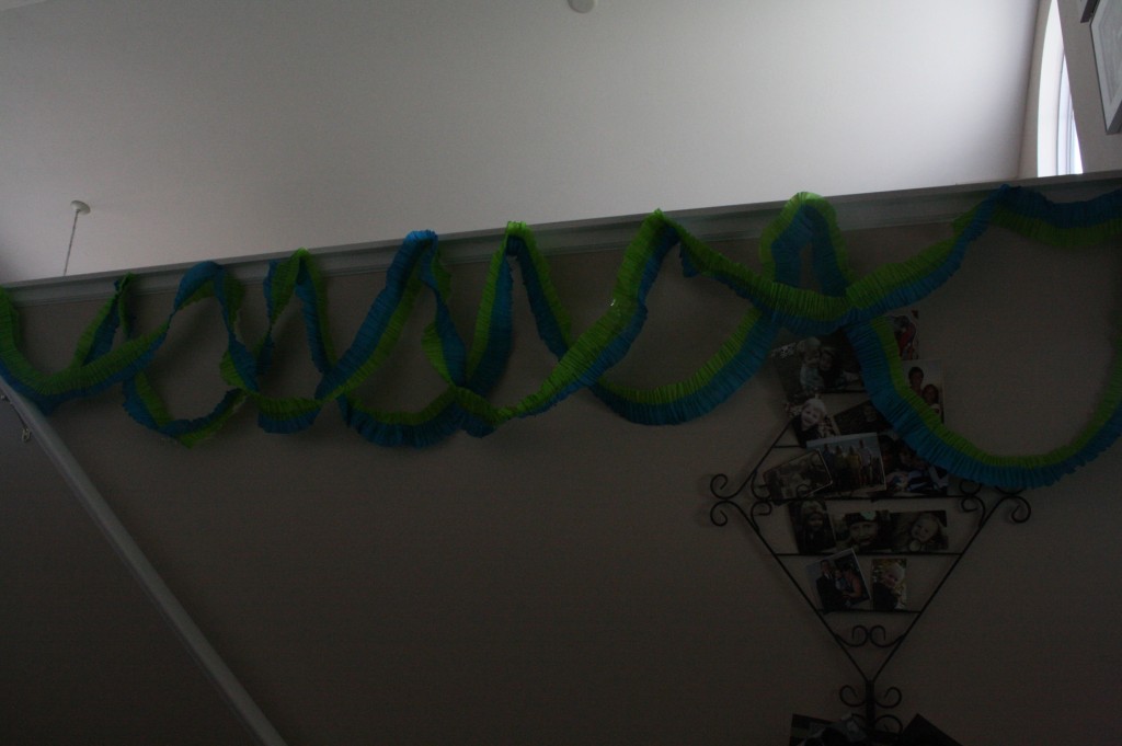 customized crate paper streamers